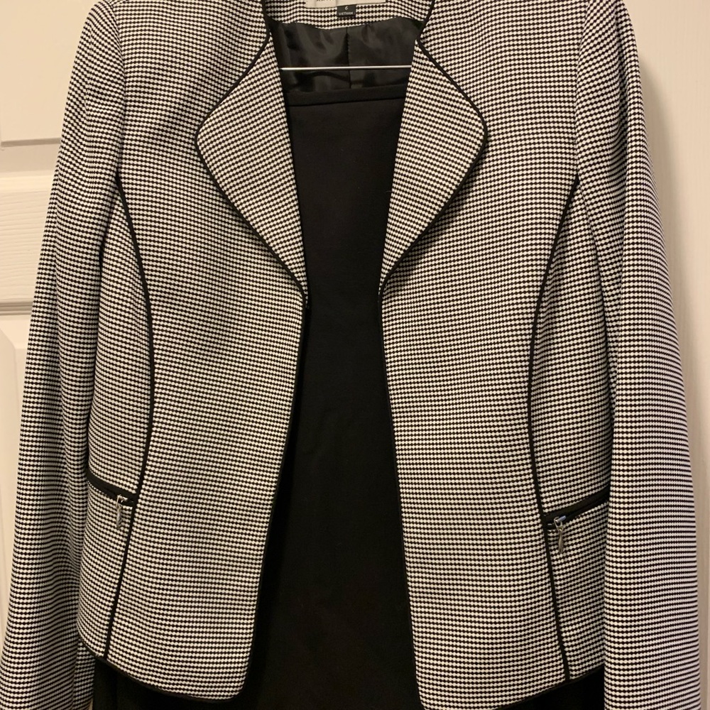 New Tahari Suit and Skirt